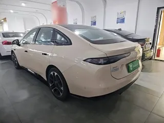 Aion RT 2024 купить из Китая, цена 3 460 000 ₽ — Suifenhe Auto