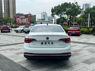 Volkswagen Sagitar 2025 купить из Китая, цена 3 028 000 ₽ — Suifenhe Auto