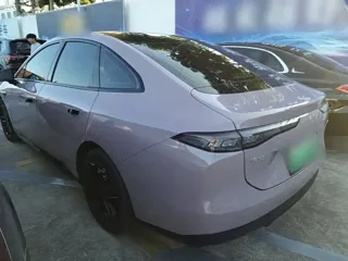 Aion RT 2024 купить из Китая, цена 3 339 000 ₽ — Suifenhe Auto