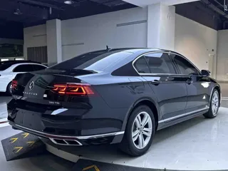 Volkswagen Magotan 2024 купить из Китая, цена 2 780 000 ₽ — Suifenhe Auto