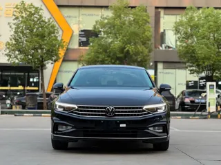 Volkswagen Magotan 2023 купить из Китая, цена 2 105 000 ₽ — Suifenhe Auto