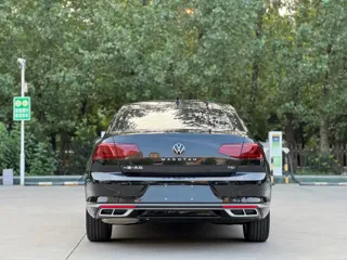 Volkswagen Magotan 2023 купить из Китая, цена 2 105 000 ₽ — Suifenhe Auto