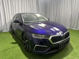 Skoda Octavia 2022 купить из Китая, цена 2 248 000 ₽ — Suifenhe Auto