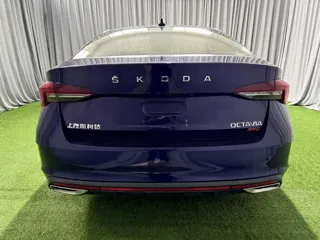 Skoda Octavia 2022 купить из Китая, цена 2 248 000 ₽ — Suifenhe Auto