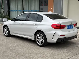 BMW 1 Series 2022 купить из Китая, цена 1 838 000 ₽ — Suifenhe Auto