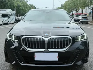 BMW 5 Series 2025 купить из Китая, цена 6 567 000 ₽ — Suifenhe Auto