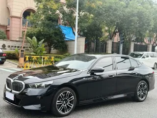 BMW 5 Series 2025 купить из Китая, цена 6 567 000 ₽ — Suifenhe Auto