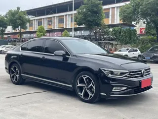 Volkswagen Magotan 2024 купить из Китая, цена 3 836 000 ₽ — Suifenhe Auto