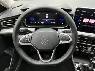 Volkswagen Sagitar 2023 купить из Китая, цена 1 697 000 ₽ — Suifenhe Auto
