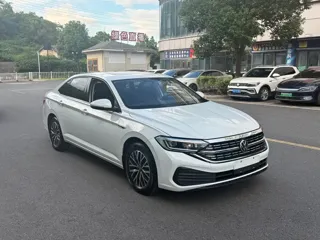 Volkswagen Sagitar 2024 купить из Китая, цена 1 738 000 ₽ — Suifenhe Auto
