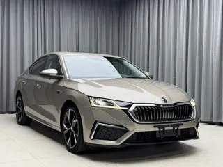 Skoda Octavia 2023 купить из Китая, цена 2 378 000 ₽ — Suifenhe Auto
