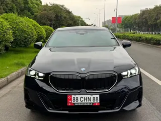 BMW 5 Series 2025 купить из Китая, цена 5 418 000 ₽ — Suifenhe Auto