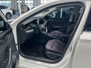 Skoda Octavia 2022 купить из Китая, цена 2 225 000 ₽ — Suifenhe Auto