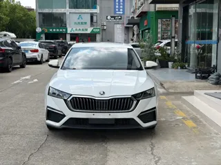 Skoda Octavia 2023 купить из Китая, цена 2 290 000 ₽ — Suifenhe Auto