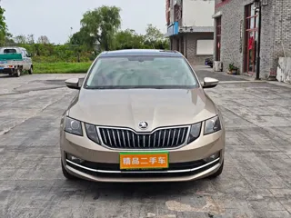 Skoda Octavia 2019 купить из Китая, цена 1 211 000 ₽ — Suifenhe Auto