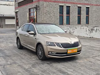 Skoda Octavia 2019 купить из Китая, цена 1 211 000 ₽ — Suifenhe Auto