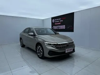 Volkswagen Sagitar 2022 купить из Китая, цена 1 779 000 ₽ — Suifenhe Auto