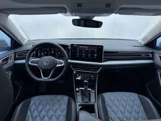 Volkswagen Sagitar 2022 купить из Китая, цена 1 779 000 ₽ — Suifenhe Auto