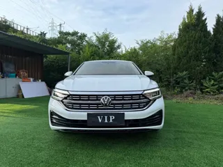 Volkswagen Sagitar 2022 купить из Китая, цена 1 779 000 ₽ — Suifenhe Auto