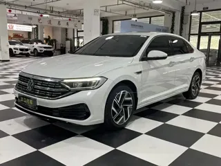 Volkswagen Sagitar 2022 купить из Китая, цена 1 818 000 ₽ — Suifenhe Auto