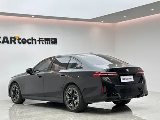 BMW 5 Series 2026 купить из Китая, цена 8 029 000 ₽ — Suifenhe Auto