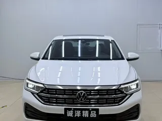 Volkswagen Sagitar 2022 купить из Китая, цена 1 910 000 ₽ — Suifenhe Auto