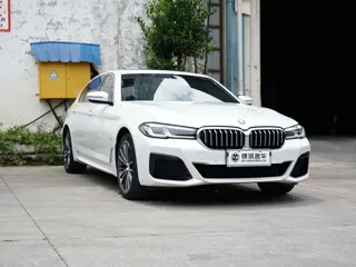 BMW 5 Series 2023 купить из Китая, цена 5 484 000 ₽ — Suifenhe Auto