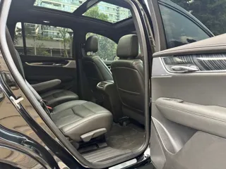 Cadillac XT6 2023 купить из Китая, цена 4 935 000 ₽ — Suifenhe Auto