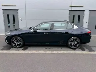 BMW 5 Series 2025 купить из Китая, цена 6 911 000 ₽ — Suifenhe Auto