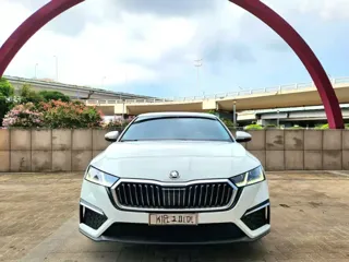 Skoda Octavia 2023 купить из Китая, цена 2 248 000 ₽ — Suifenhe Auto