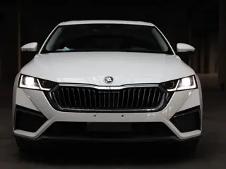 Skoda Octavia 2022 купить из Китая, цена 2 248 000 ₽ — Suifenhe Auto