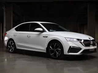 Skoda Octavia 2022 купить из Китая, цена 2 248 000 ₽ — Suifenhe Auto