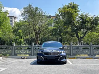 BMW 5 Series 2025 купить из Китая, цена 7 795 000 ₽ — Suifenhe Auto