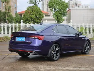 Skoda Octavia 2021 купить из Китая, цена 1 932 000 ₽ — Suifenhe Auto