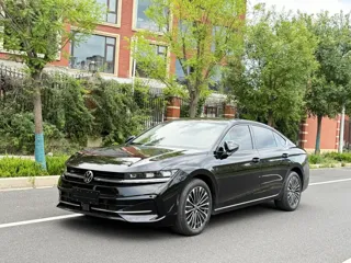 Volkswagen Magotan 2025