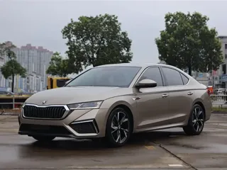 Skoda Octavia 2022 купить из Китая, цена 2 222 000 ₽ — Suifenhe Auto