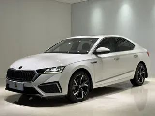 Skoda Octavia 2022 купить из Китая, цена 2 326 000 ₽ — Suifenhe Auto