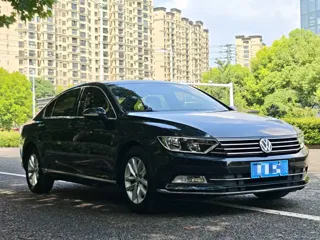 Volkswagen Magotan 2019 купить из Китая, цена 1 533 000 ₽ — Suifenhe Auto