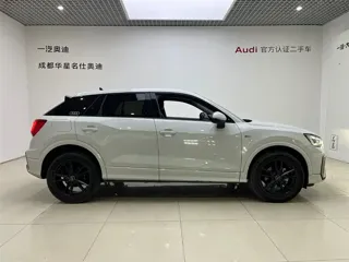 Audi Q2L 2023 купить из Китая, цена 1 714 000 ₽ — Suifenhe Auto