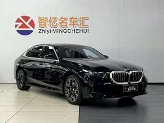 BMW 5 Series 2025 купить из Китая, цена 7 948 000 ₽ — Suifenhe Auto