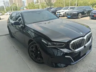 BMW 5 Series 2025 купить из Китая, цена 7 720 000 ₽ — Suifenhe Auto