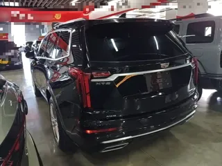 Cadillac XT6 2023 купить из Китая, цена 5 233 000 ₽ — Suifenhe Auto