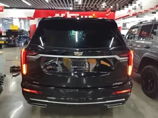 Cadillac XT6 2023 купить из Китая, цена 5 233 000 ₽ — Suifenhe Auto