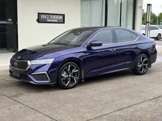 Skoda Octavia 2022 купить из Китая, цена 2 225 000 ₽ — Suifenhe Auto