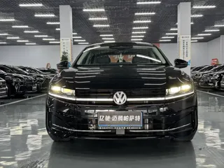 Volkswagen Magotan 2024 купить из Китая, цена 4 553 000 ₽ — Suifenhe Auto