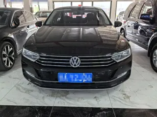 Volkswagen Magotan 2018 купить из Китая, цена 1 611 000 ₽ — Suifenhe Auto