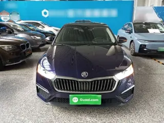 Skoda Octavia 2022 купить из Китая, цена 1 449 000 ₽ — Suifenhe Auto