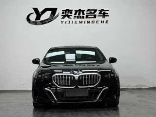 BMW 5 Series 2024 купить из Китая, цена 6 471 000 ₽ — Suifenhe Auto