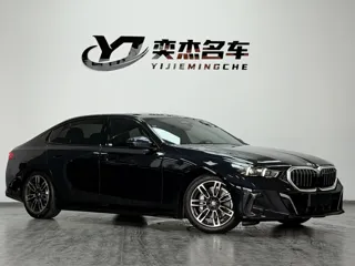 BMW 5 Series 2024 купить из Китая, цена 6 471 000 ₽ — Suifenhe Auto