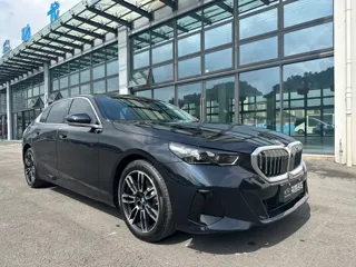 BMW 5 Series 2026 купить из Китая, цена 7 486 000 ₽ — Suifenhe Auto